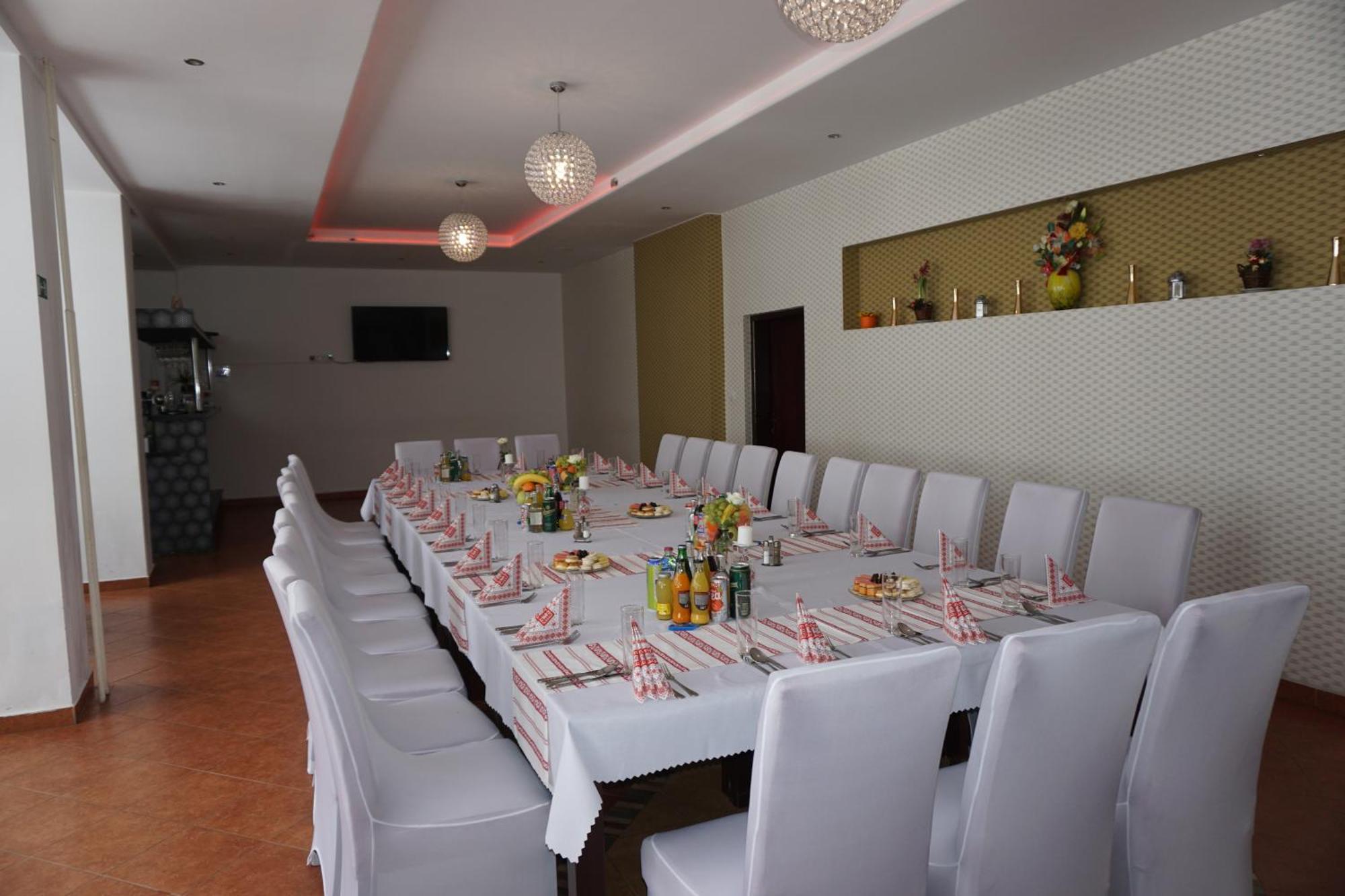 Hotel Gula Batizovce المظهر الخارجي الصورة