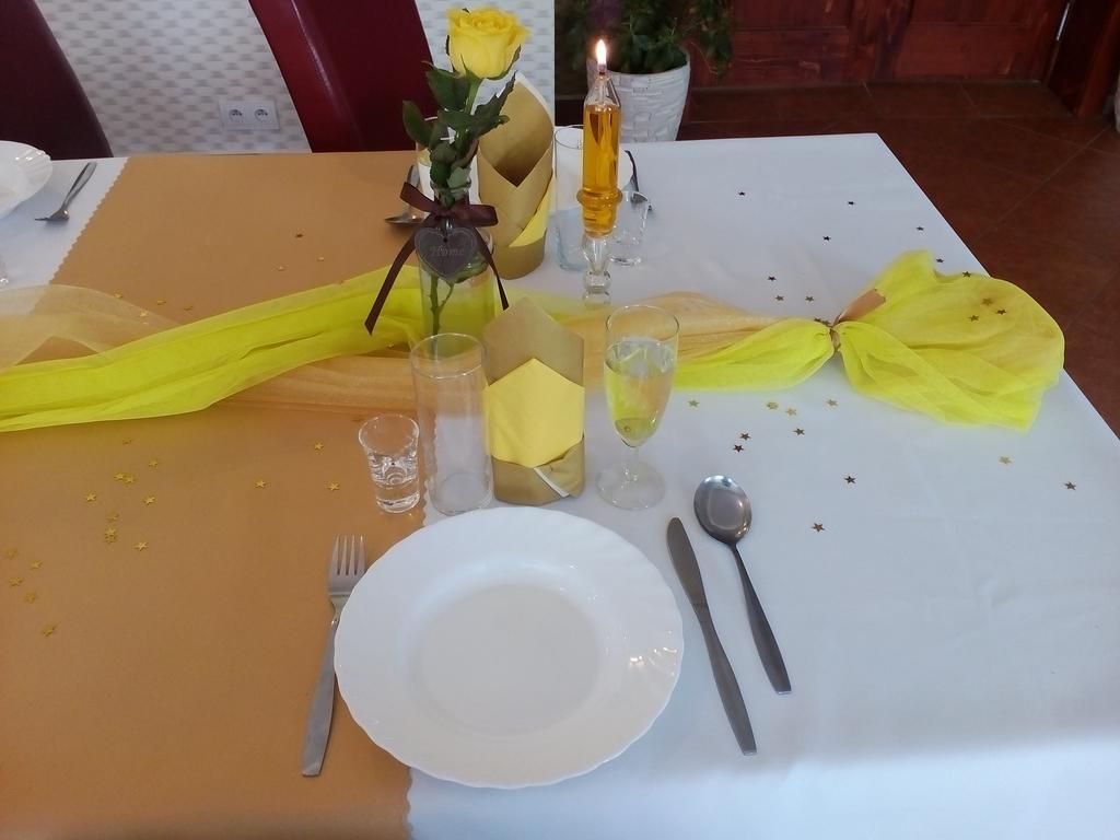 Hotel Gula Batizovce المظهر الخارجي الصورة
