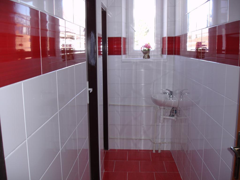 Hotel Gula Batizovce المظهر الخارجي الصورة