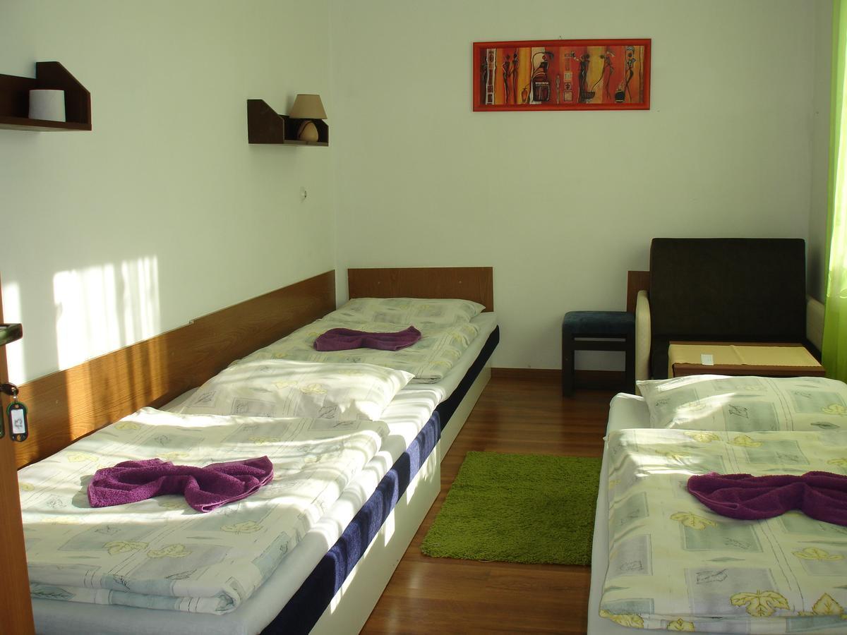 Hotel Gula Batizovce المظهر الخارجي الصورة