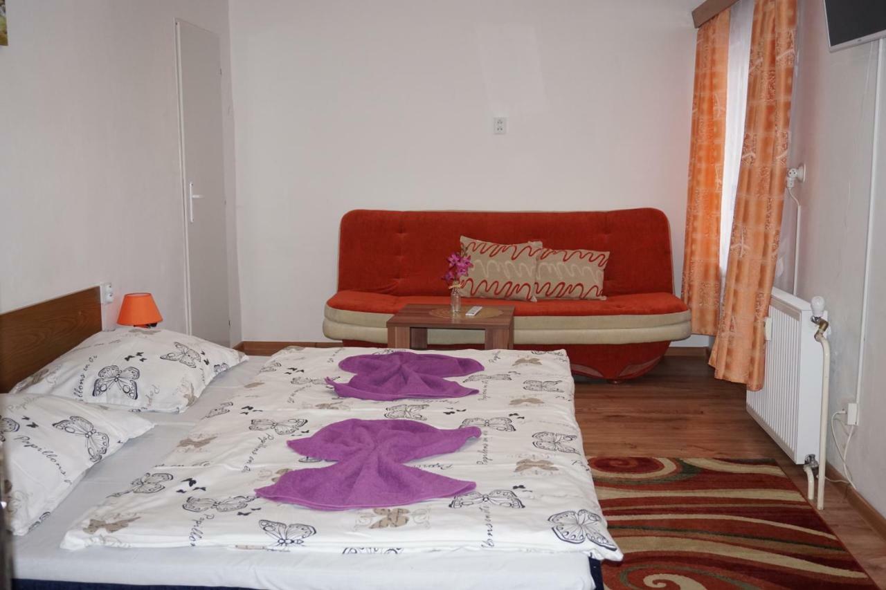 Hotel Gula Batizovce المظهر الخارجي الصورة