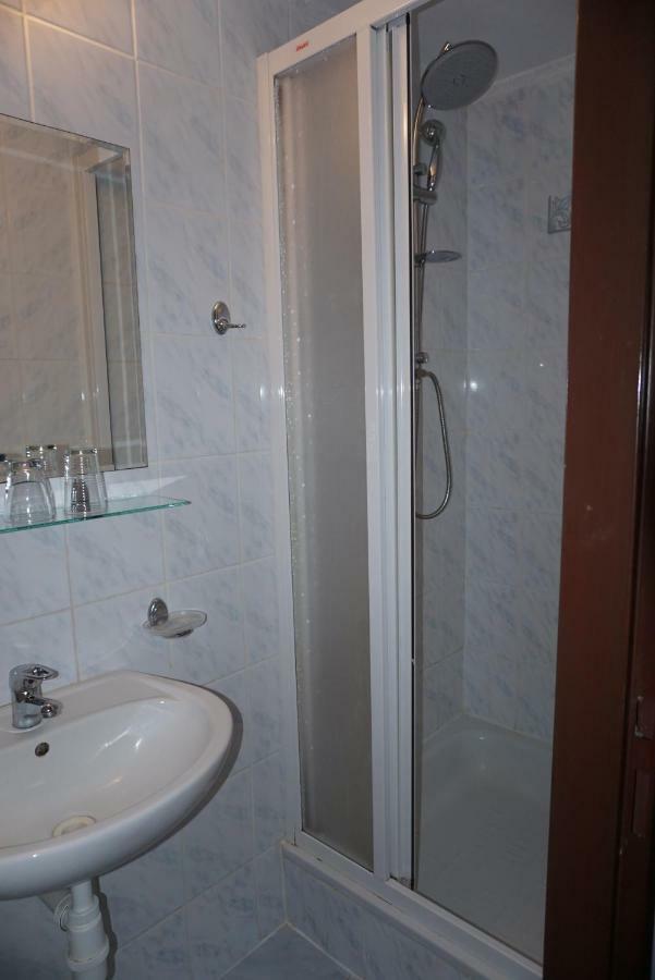 Hotel Gula Batizovce المظهر الخارجي الصورة